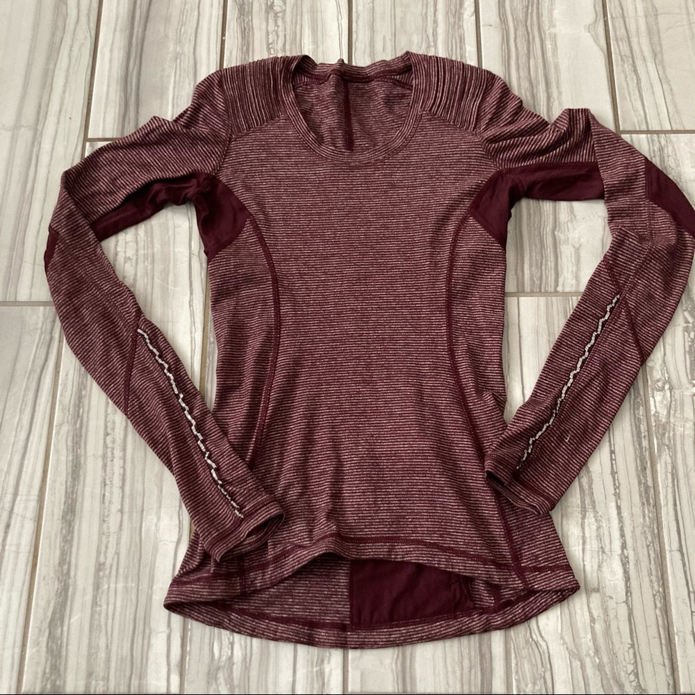 Lululemon light pullover. EUC like new